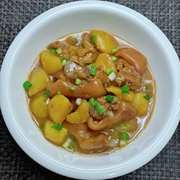 土豆焖猪脚