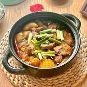 排骨乱炖（排骨、土豆、粘玉米、粉条）