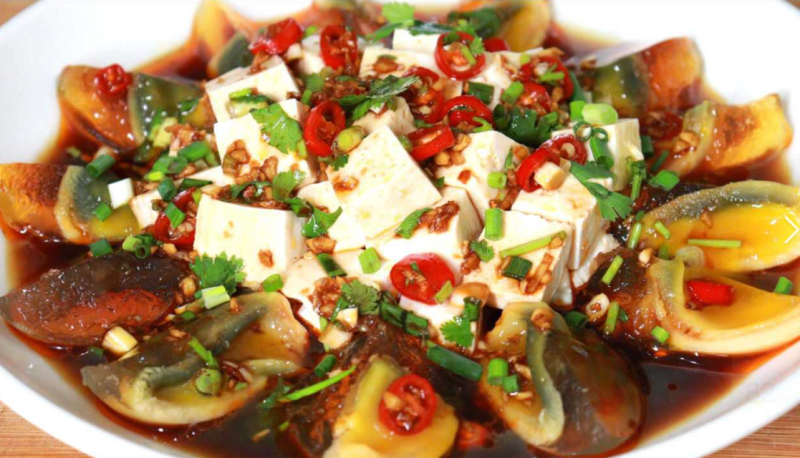皮蛋拌豆腐