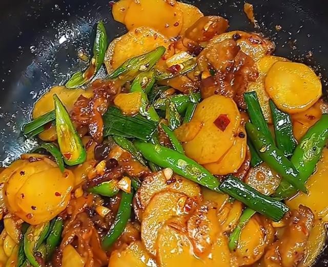 土豆片炒肉