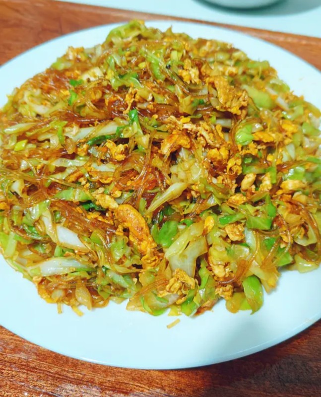 粉丝鸡蛋炒包菜